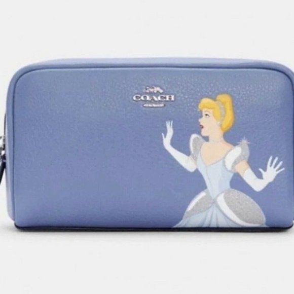 Disney X Coach Boxy Cosmetic Case With Cinderella - Picture 1 of 6
